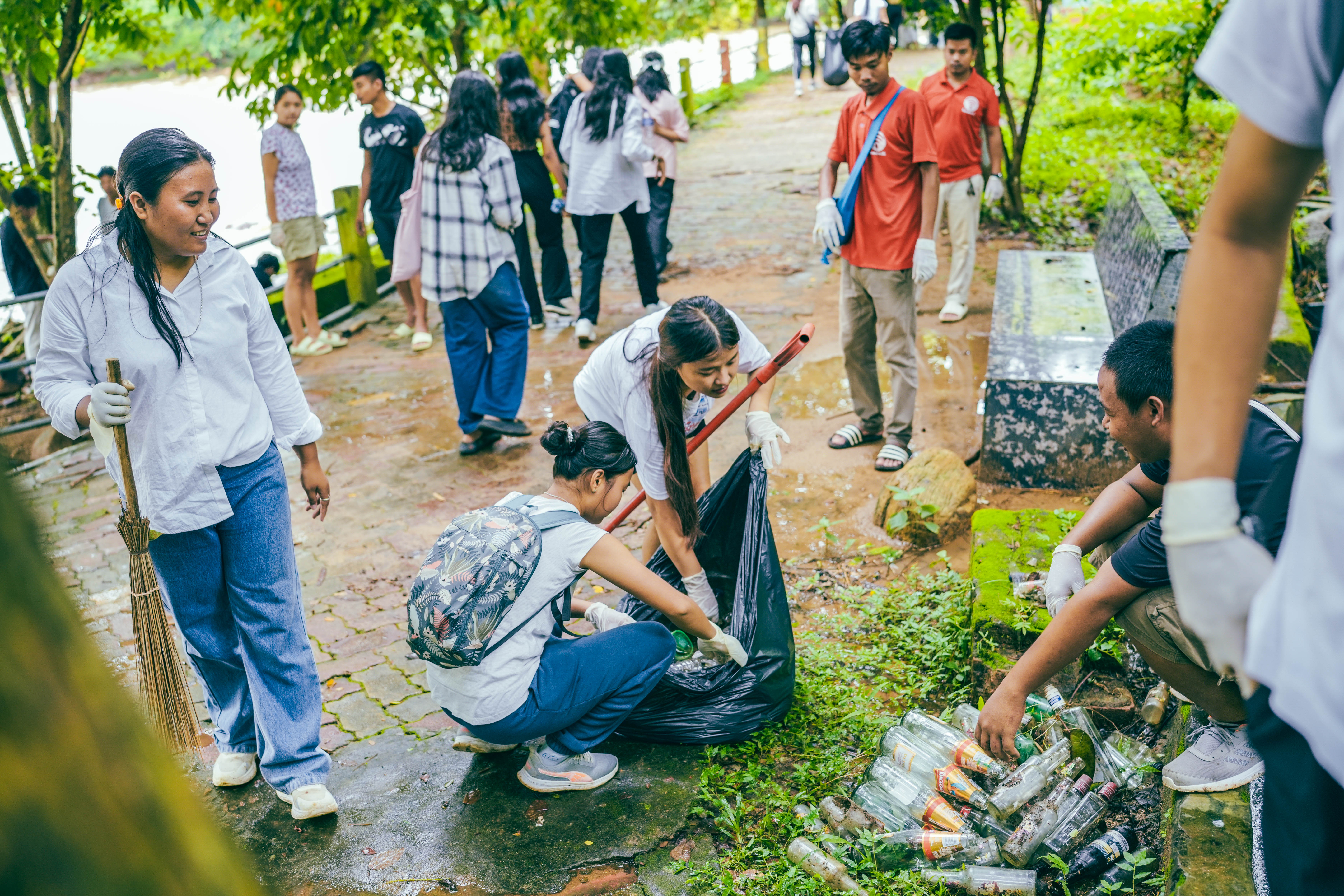 YES NGO volunteers